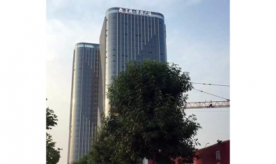 學(xué)府廣場(chǎng)